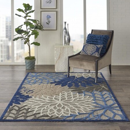 Homeroots 6 x 9 ft. Blue Large Floral Indoor & Outdoor Area Rug 384822